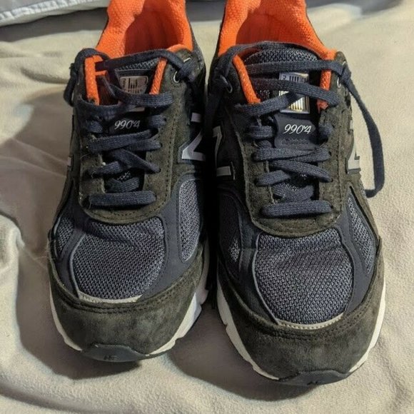 New Balance Men\'s 990v4 Sneaker Amazingly Good Condition, Navy/Black Size 10 main image 4